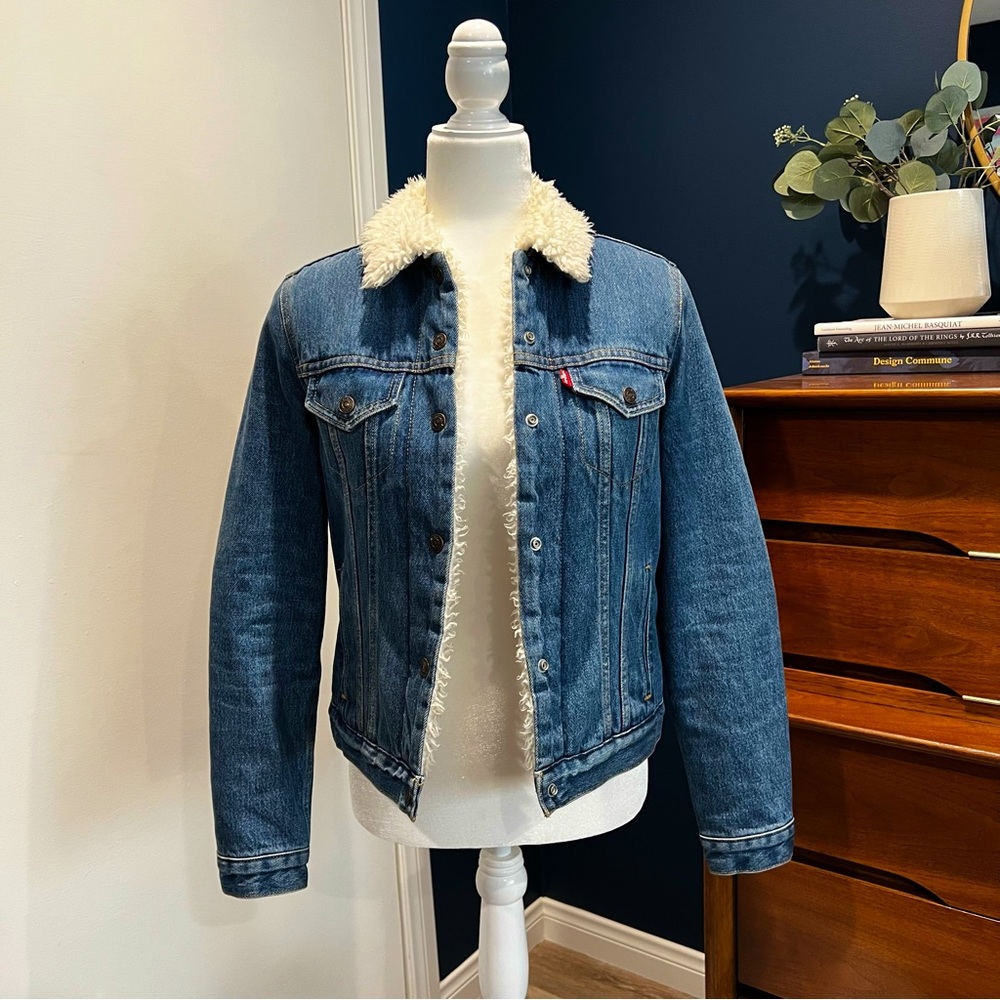 Levi's denim Sherpa trucker jacket